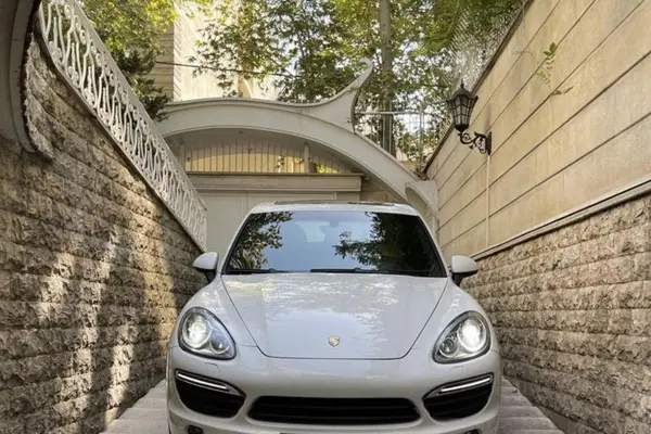 پورشه، کاین