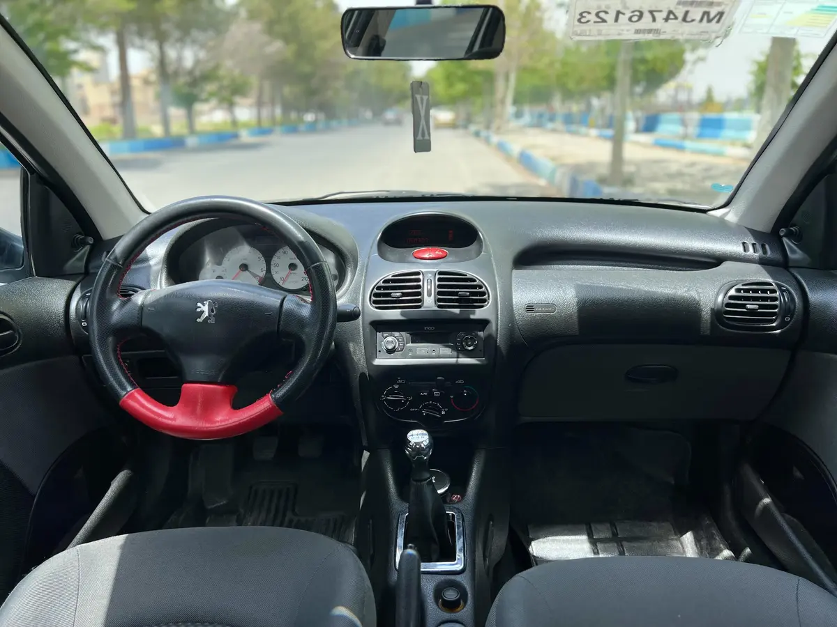 پژو،  206