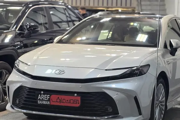 تویوتا، کمری هیبرید