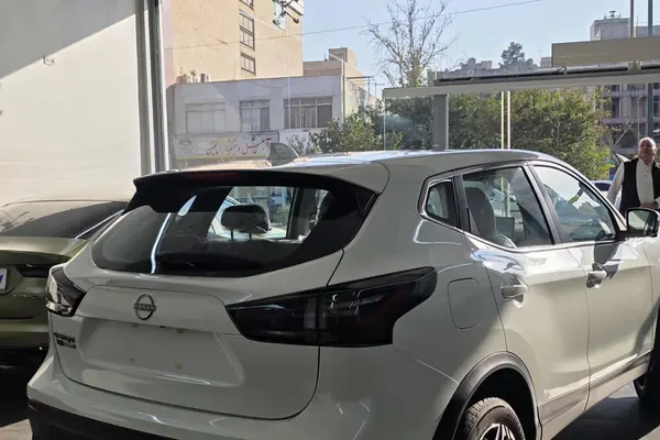 نیسان، قشقایی