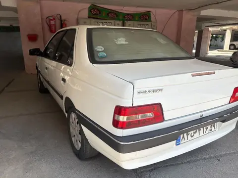 پژو، 405