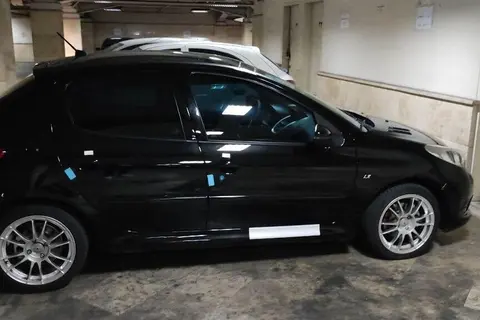 پژو، 207