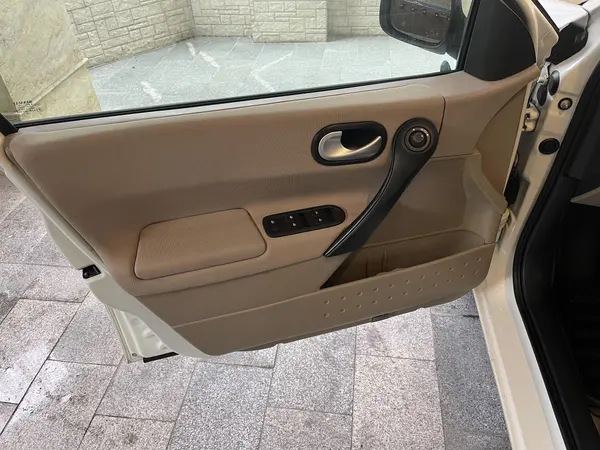 رنو، مگان (مونتاژ)