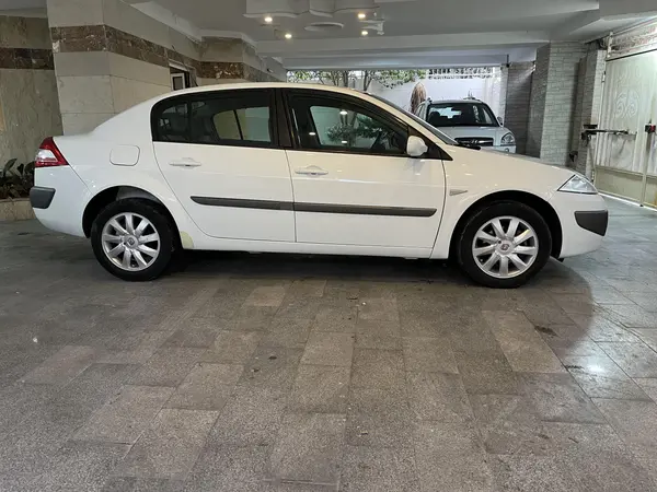 رنو، مگان (مونتاژ)