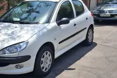 پژو، 206