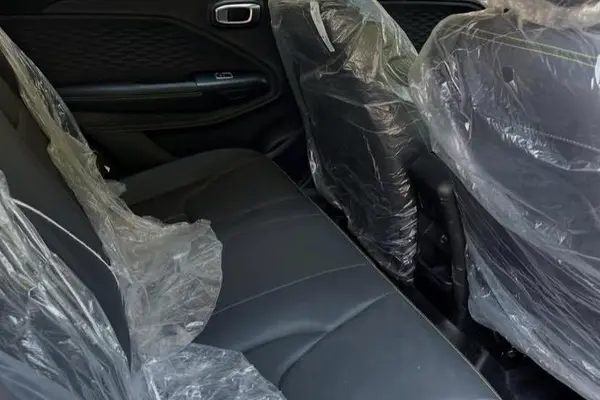 پیش فروش ام وی ام، X33 کراس