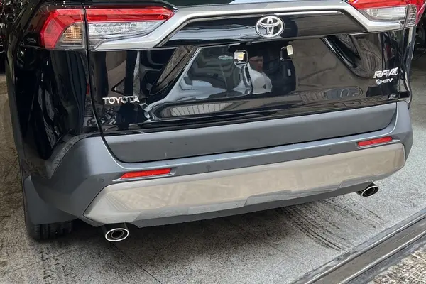 تویوتا، راوفور هیبرید