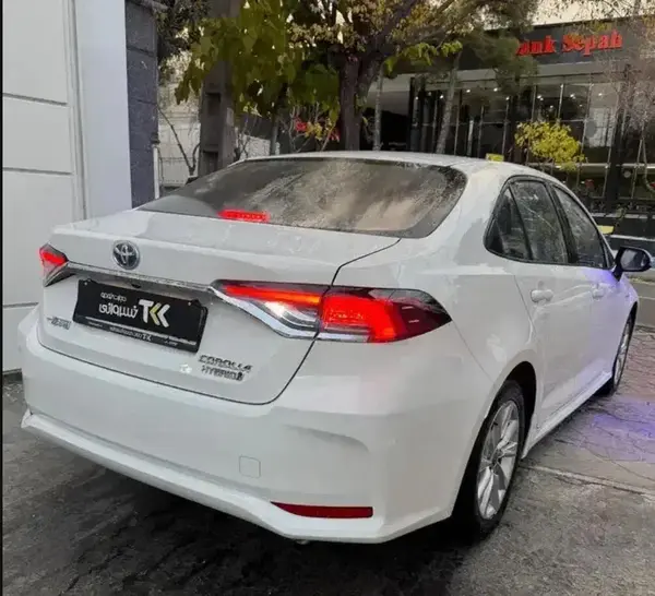 تویوتا، کرولا هیبرید