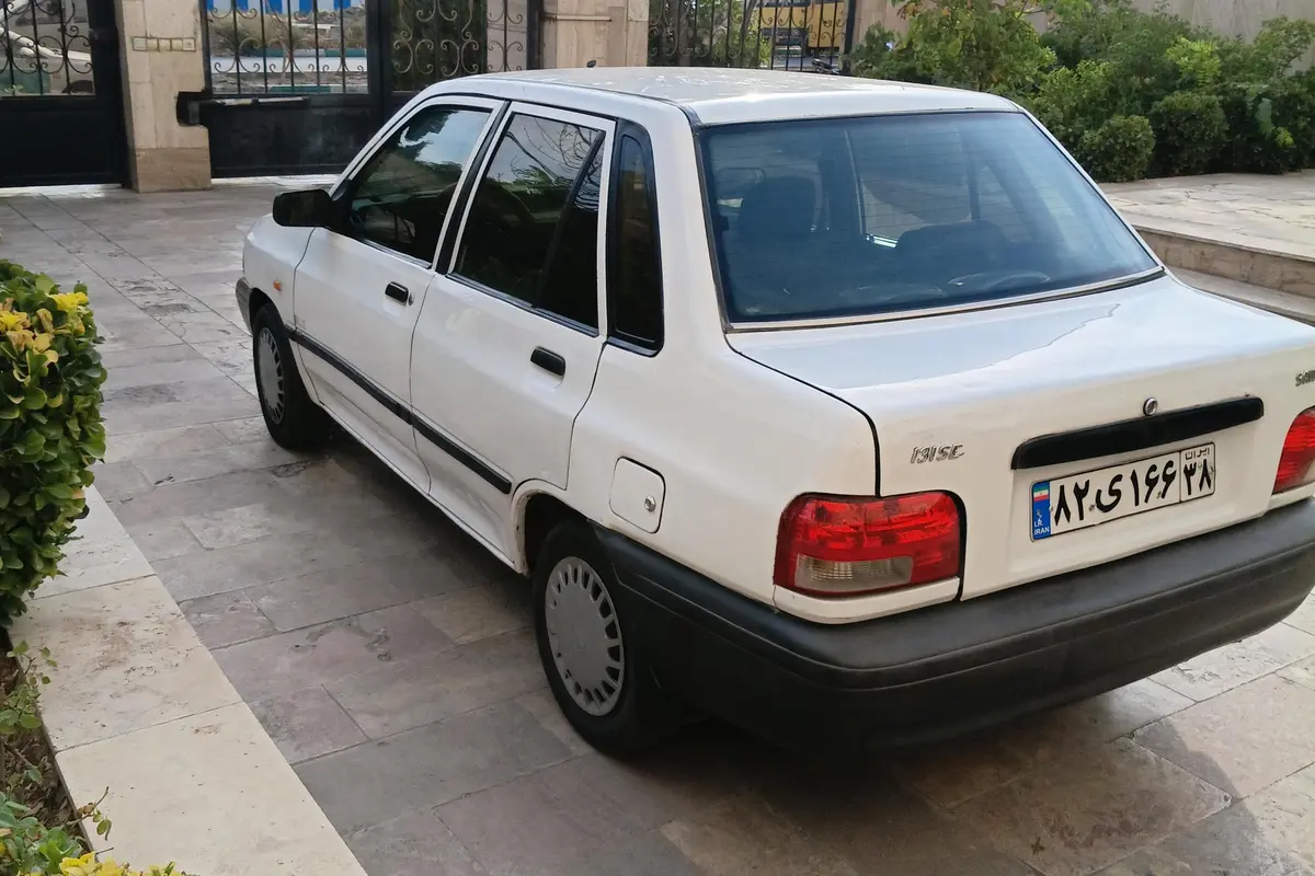 پراید،  صندوق دار