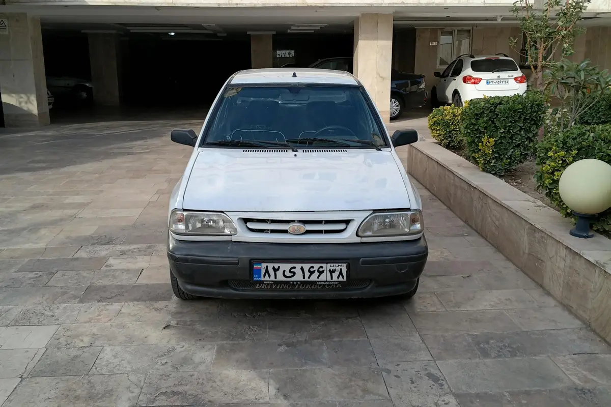 پراید،  صندوق دار
