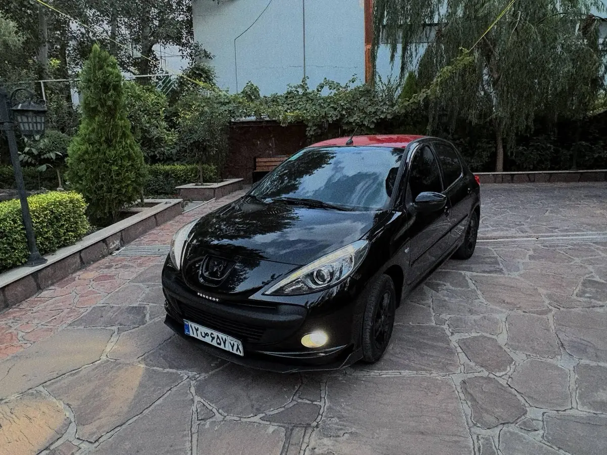 پژو،  207