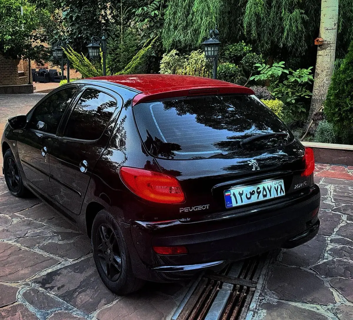 پژو،  207