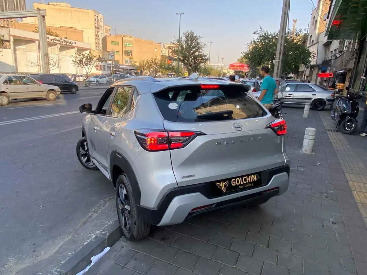 نیسان،  مگنایت