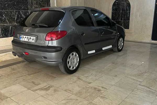 پژو  206