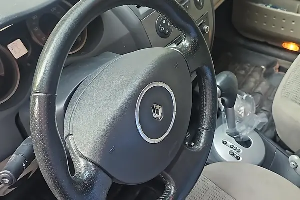 رنو، مگان (مونتاژ)