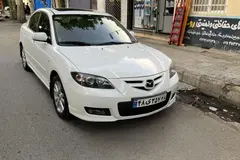 مزدا، 3 نیو صندوق دار