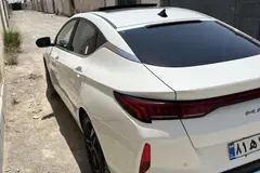 کی ام سی، J7
