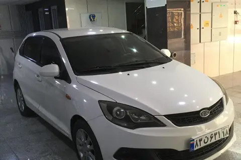 ام وی ام، 315هاچ بک