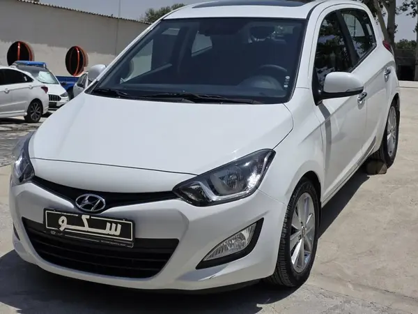 هیوندای  i20
