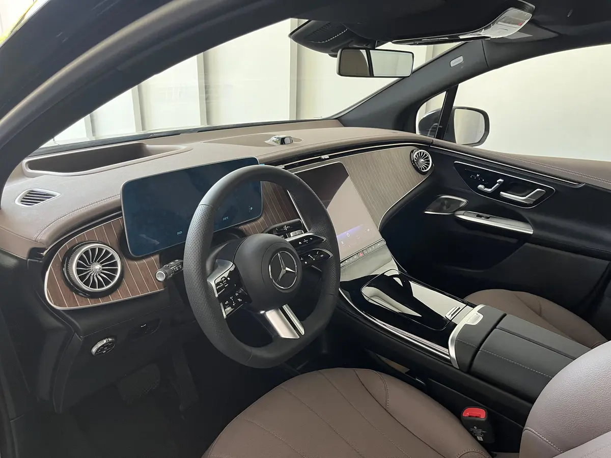 بنز  EQE SUV