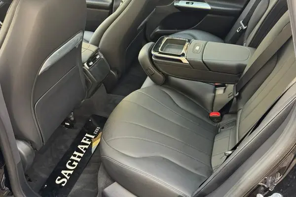 حواله بنز، EQE Sedan