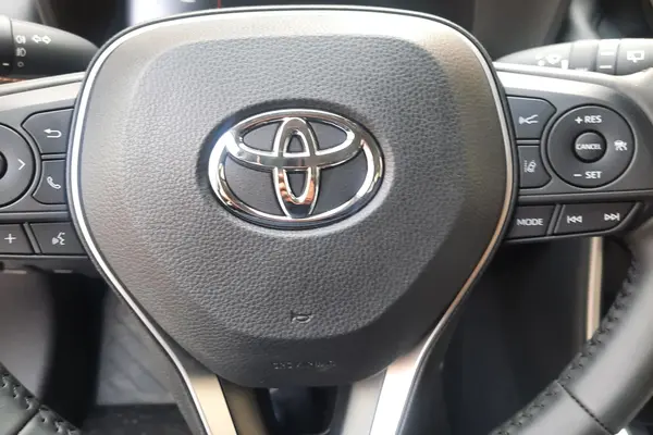 تویوتا، راوفور هیبرید