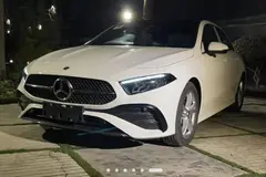 بنز، کلاس A سدان