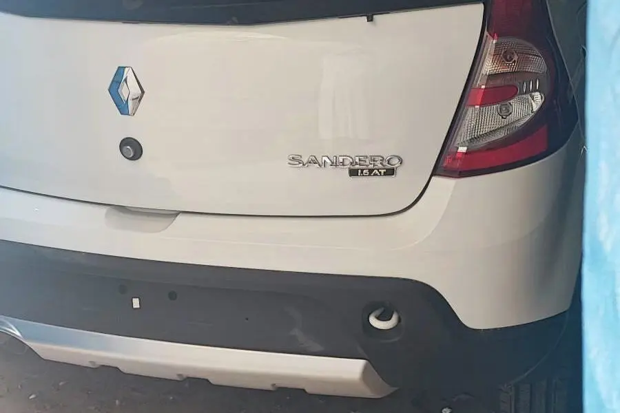 رنو،  ساندرو استپ وی