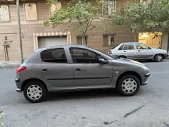 پژو، 206