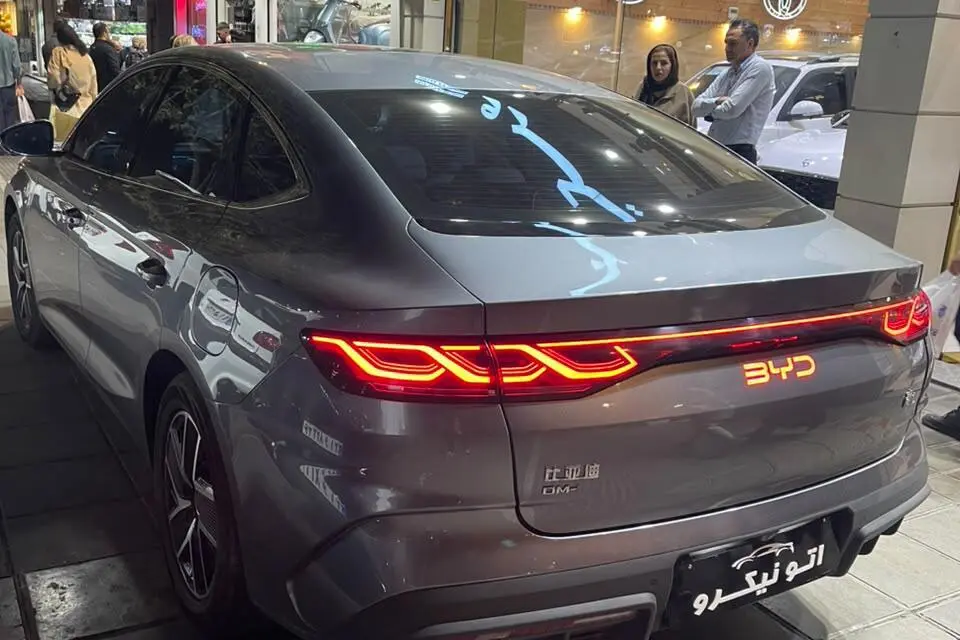 بی وای دی،  چین ال DMi