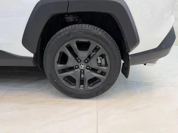 تویوتا، راوفور