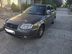 هیوندای، ورنا