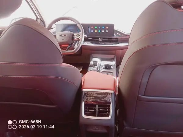 فونیکس، آریزو 6 جی تی (Z6 GT)