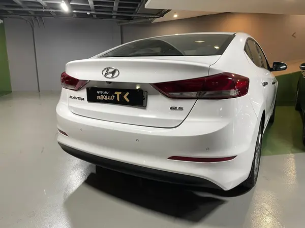 هیوندای، النترا