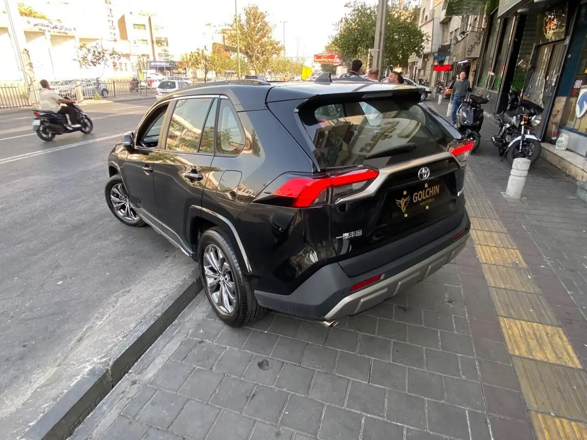 تویوتا،  راوفور