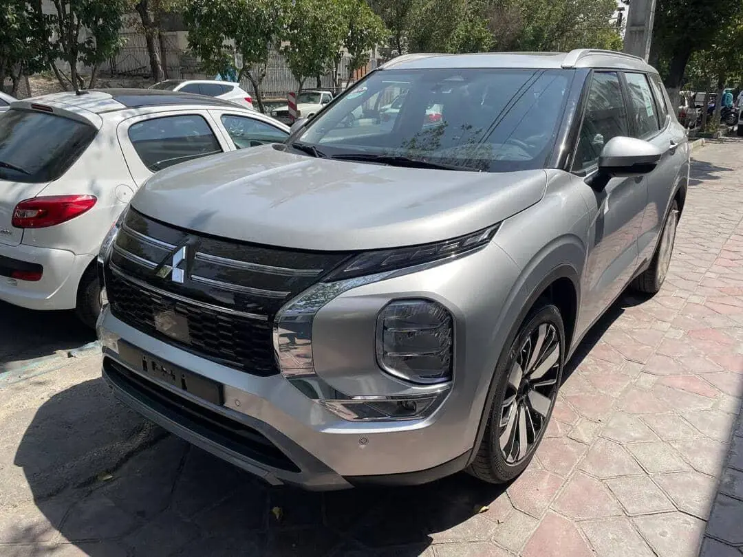 میتسوبیشی،  اوتلندر