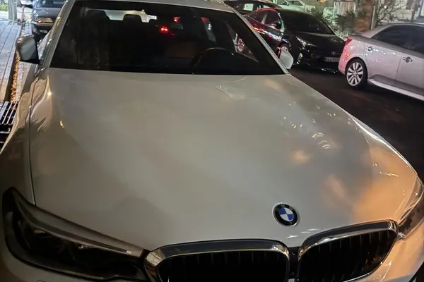 ب ام و، سری 5 سدان