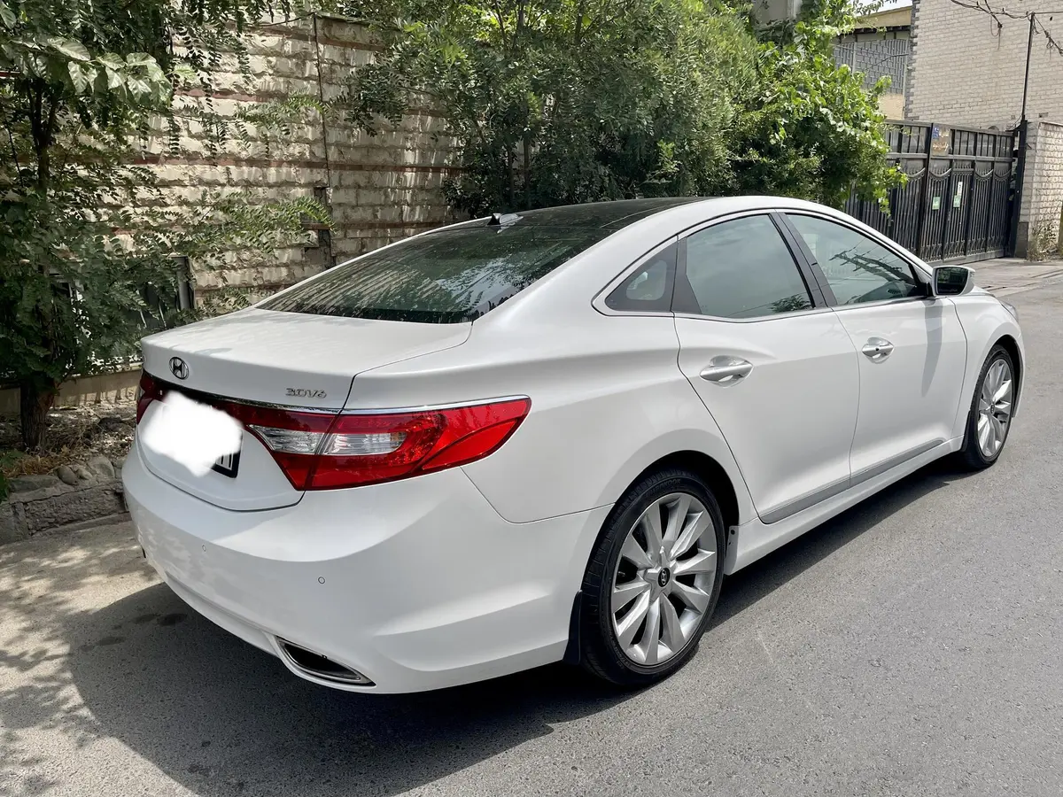 هیوندای  آزرا (گرنجور)