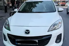 مزدا، 3 نیو صندوق دار