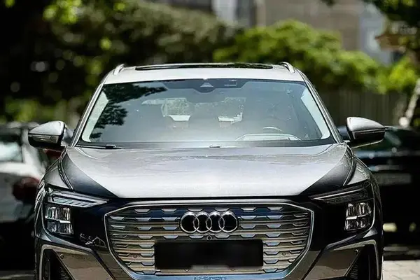 آئودی  Q5 e-tron