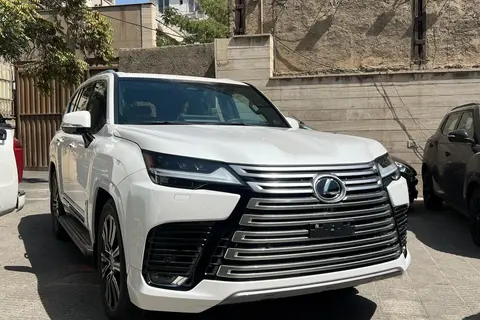 لکسوس، LX