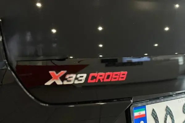 ام وی ام، X33 کراس