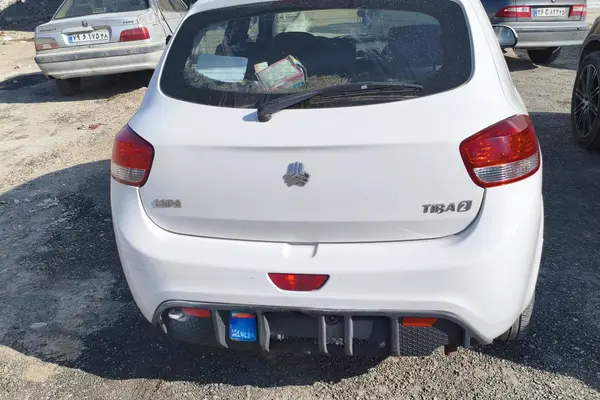 تیبا، هاچ بک