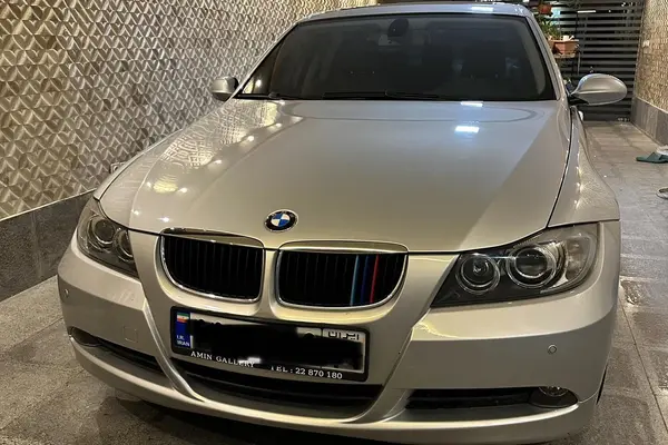 ب ام و، سری 3 سدان