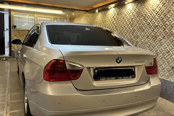 ب ام و، سری 3 سدان