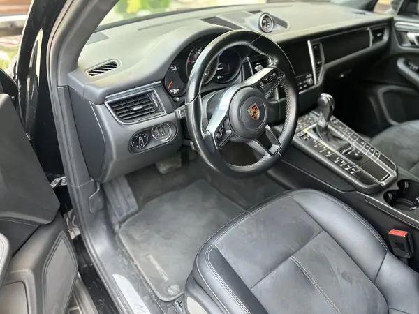 پورشه، ماکان