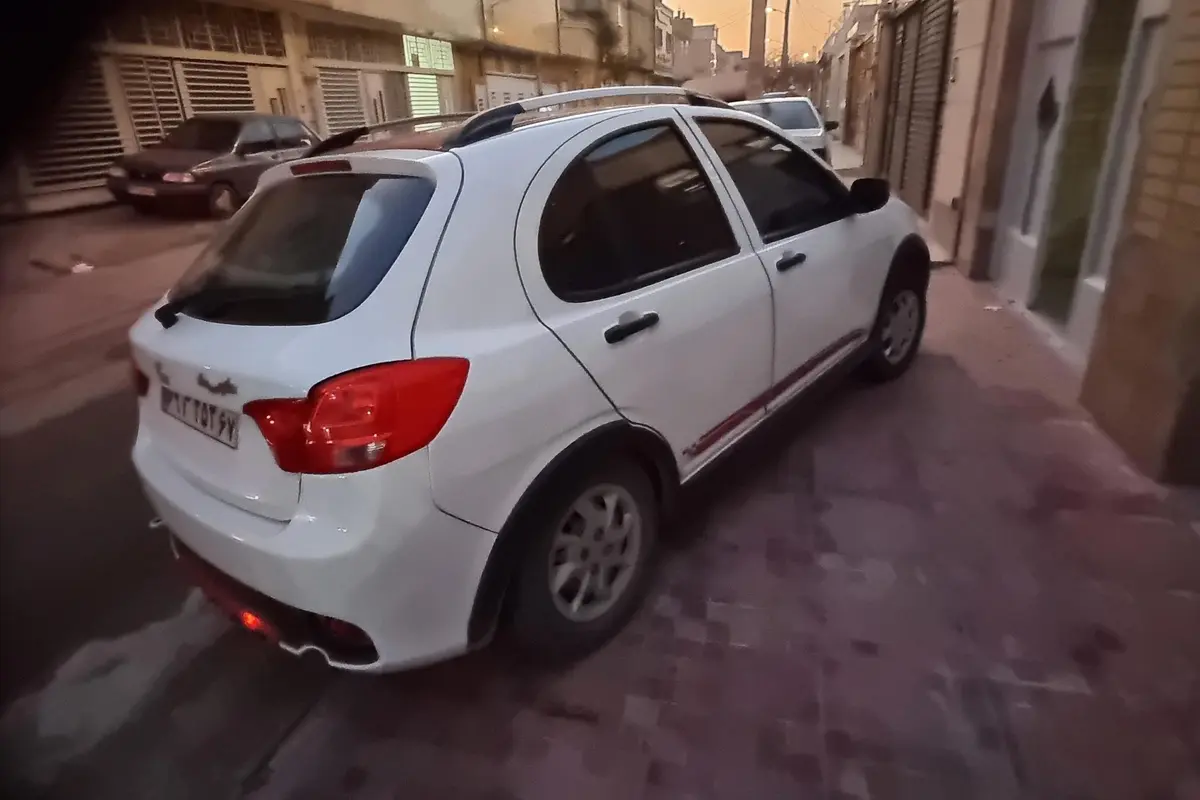کوییک،  دنده ای R