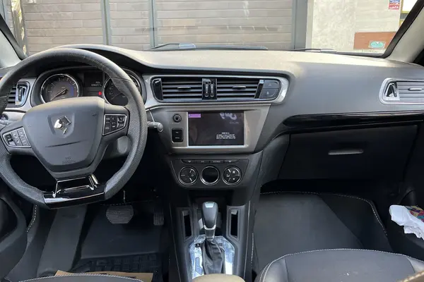 تارا، اتوماتیک V4