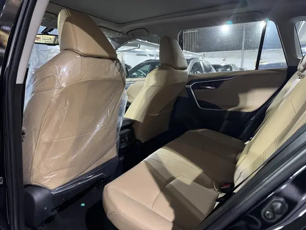 تویوتا، راوفور هیبرید