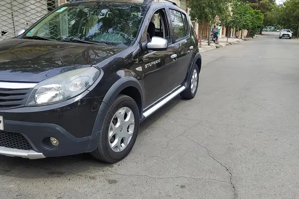 رنو  ساندرو استپ وی